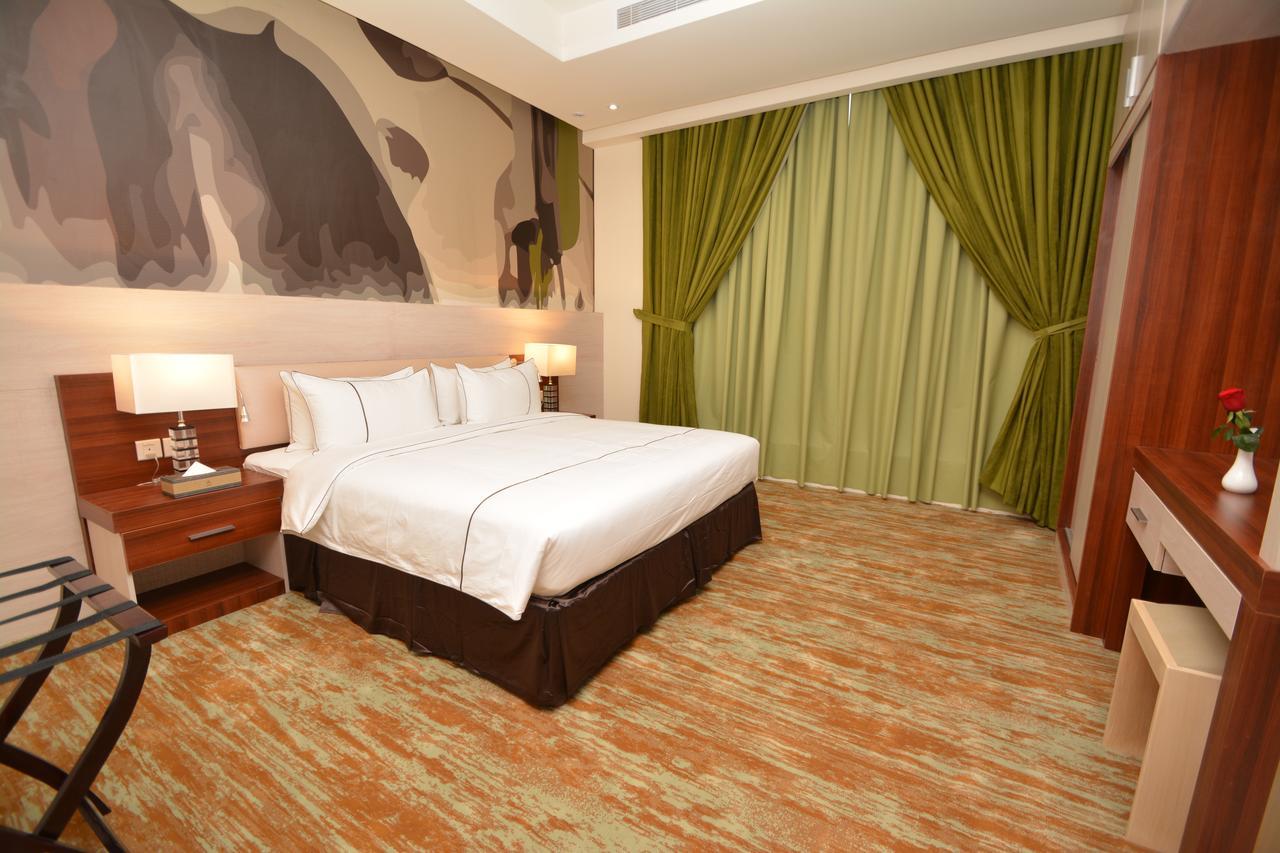 Thwary Hotel Suites Riyadh Ngoại thất bức ảnh